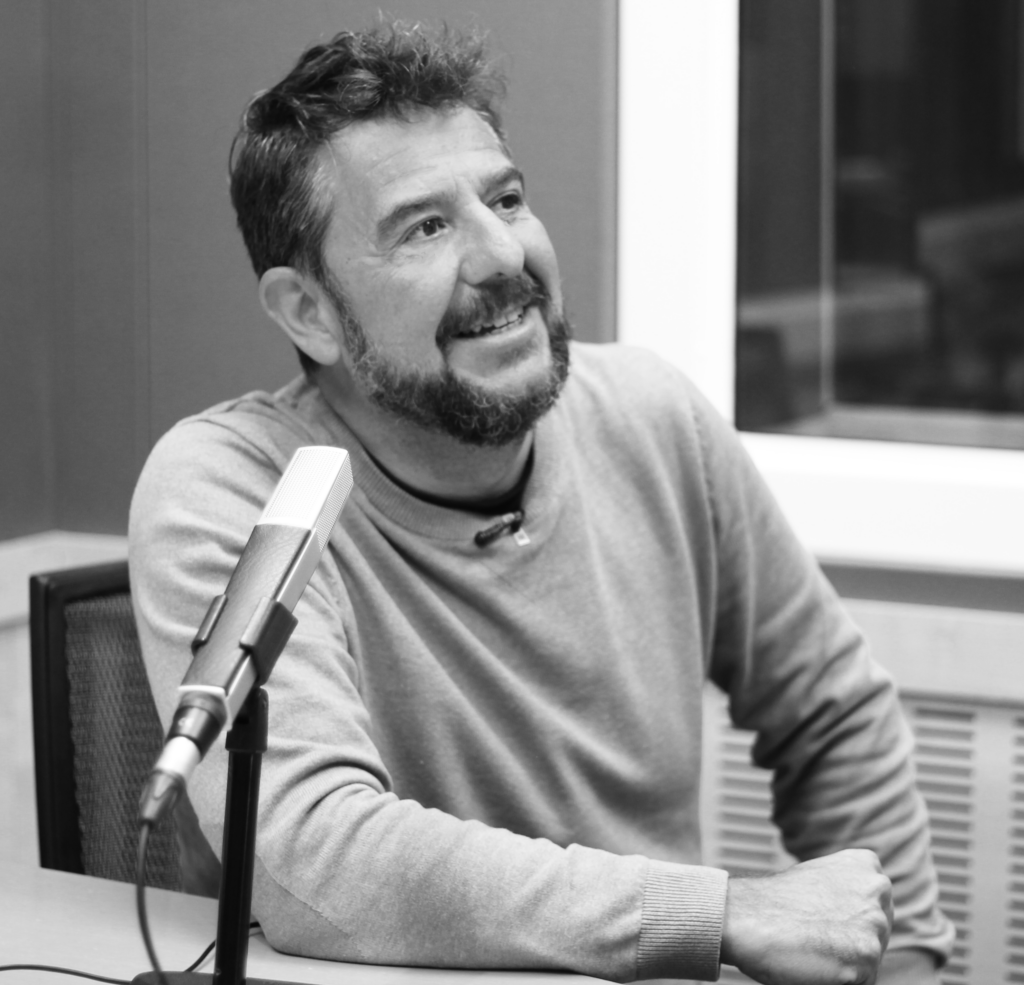 &Aacute;ngel Mor&oacute;n